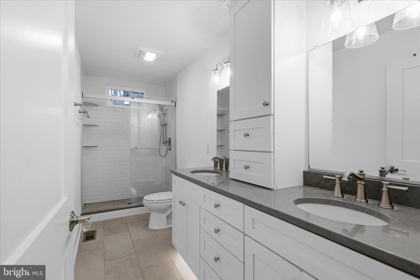 5196 JACKSON CT, WARRENTON, Virginia 20187, 5 Bedrooms Bedrooms, ,3 BathroomsBathrooms,Residential,For sale,5196 JACKSON CT,VAFQ2020732 MLS # VAFQ2020732