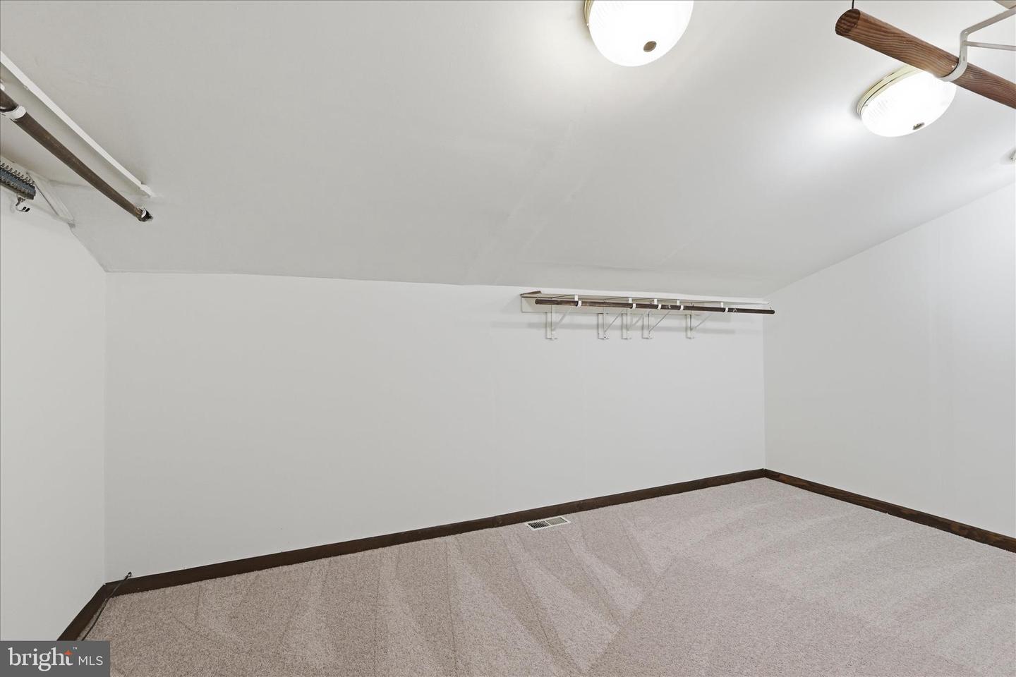 5196 JACKSON CT, WARRENTON, Virginia 20187, 5 Bedrooms Bedrooms, ,3 BathroomsBathrooms,Residential,For sale,5196 JACKSON CT,VAFQ2020732 MLS # VAFQ2020732