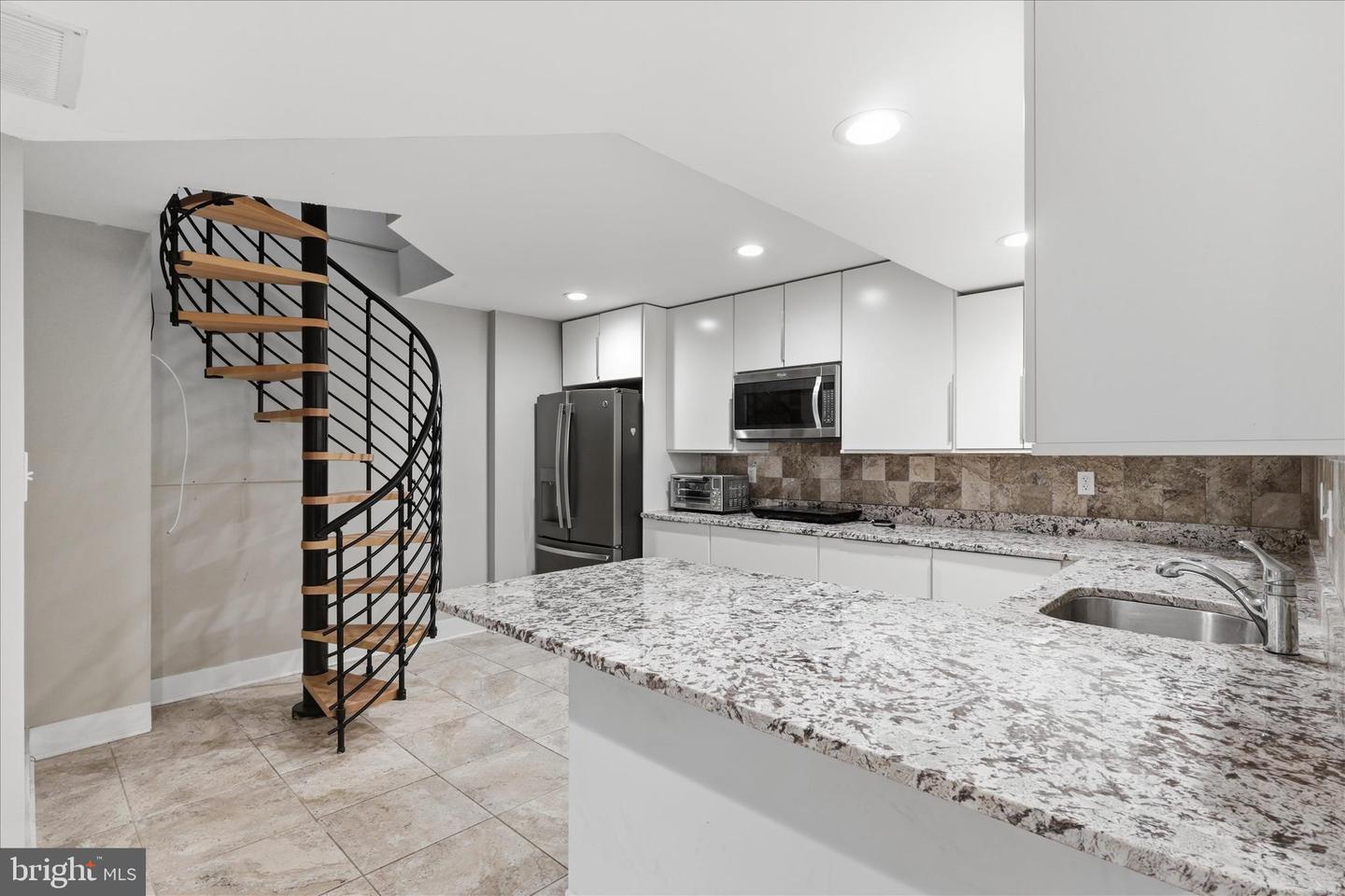 5196 JACKSON CT, WARRENTON, Virginia 20187, 5 Bedrooms Bedrooms, ,3 BathroomsBathrooms,Residential,For sale,5196 JACKSON CT,VAFQ2020732 MLS # VAFQ2020732