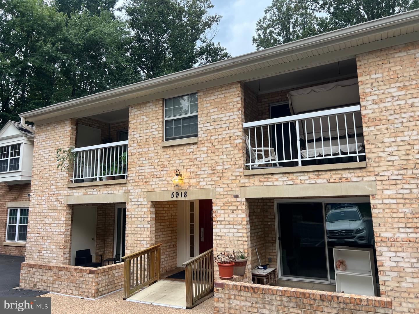 5918 COVE LANDING RD #204, BURKE, Virginia 22015, 2 Bedrooms Bedrooms, 4 Rooms Rooms,2 BathroomsBathrooms,Residential,For sale,5918 COVE LANDING RD #204,VAFX2293032 MLS # VAFX2293032 5918 COVE LANDING RD #204, BURKE, Virginia 22015, 2 Bedrooms Bedrooms, 4 Rooms Rooms,2 BathroomsBathrooms,Residential,For sale,5918 COVE LANDING RD #204,VAFX2293032 MLS # VAFX2293032