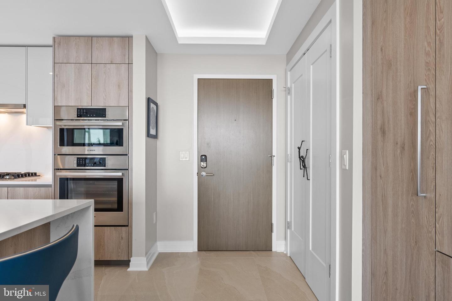 1201 N ROYAL ST #405, ALEXANDRIA, Virginia 22314, 2 Bedrooms Bedrooms, ,2 BathroomsBathrooms,Residential,For sale,1201 N ROYAL ST #405,VAAX2054492 MLS # VAAX2054492