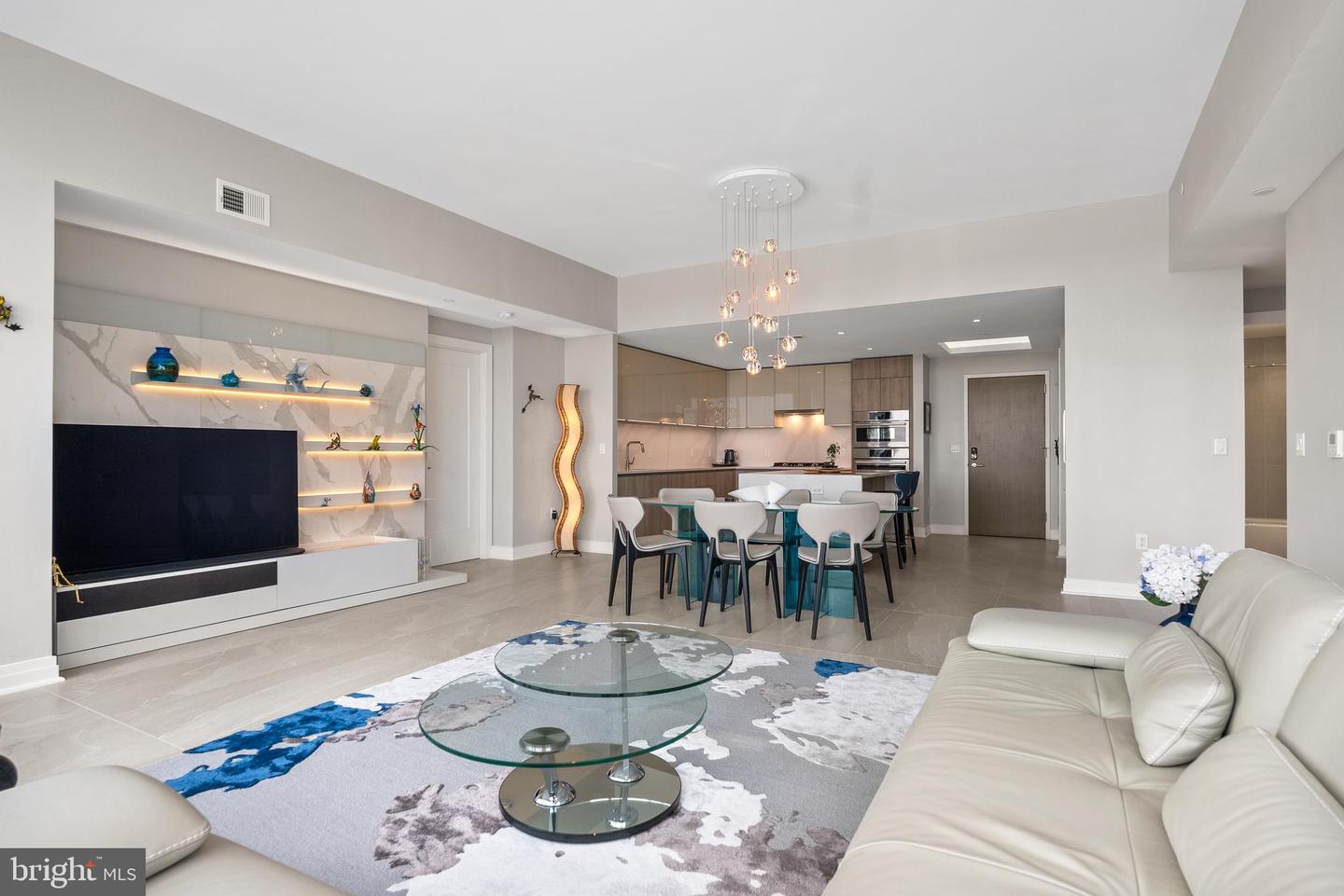 1201 N ROYAL ST #405, ALEXANDRIA, Virginia 22314, 2 Bedrooms Bedrooms, ,2 BathroomsBathrooms,Residential,For sale,1201 N ROYAL ST #405,VAAX2054492 MLS # VAAX2054492