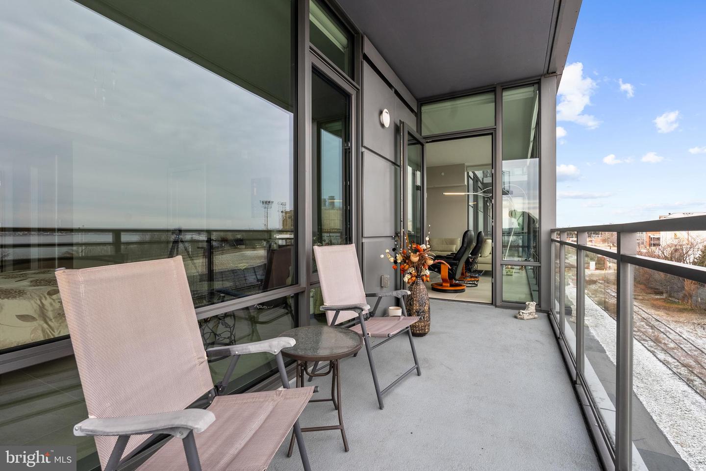 1201 N ROYAL ST #405, ALEXANDRIA, Virginia 22314, 2 Bedrooms Bedrooms, ,2 BathroomsBathrooms,Residential,For sale,1201 N ROYAL ST #405,VAAX2054492 MLS # VAAX2054492