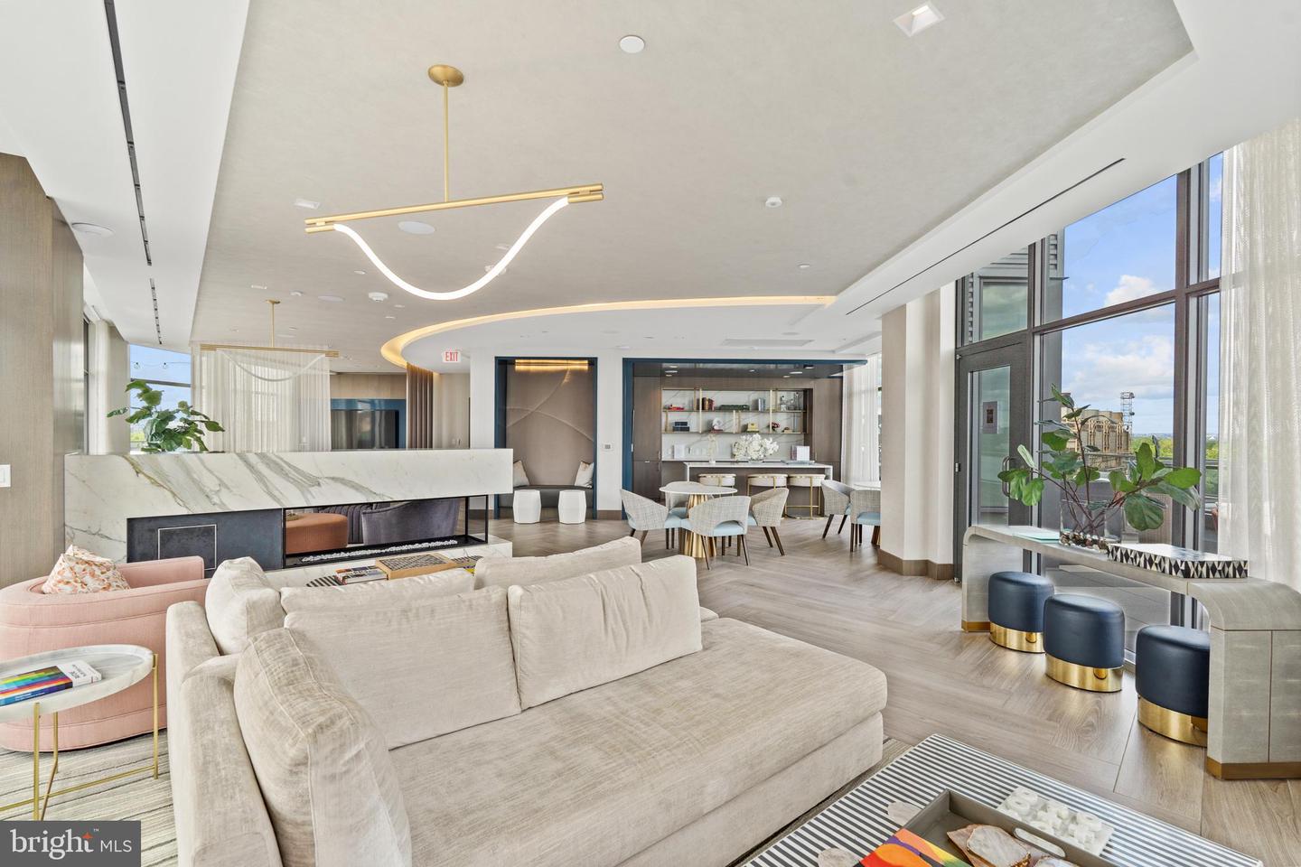 1201 N ROYAL ST #405, ALEXANDRIA, Virginia 22314, 2 Bedrooms Bedrooms, ,2 BathroomsBathrooms,Residential,For sale,1201 N ROYAL ST #405,VAAX2054492 MLS # VAAX2054492