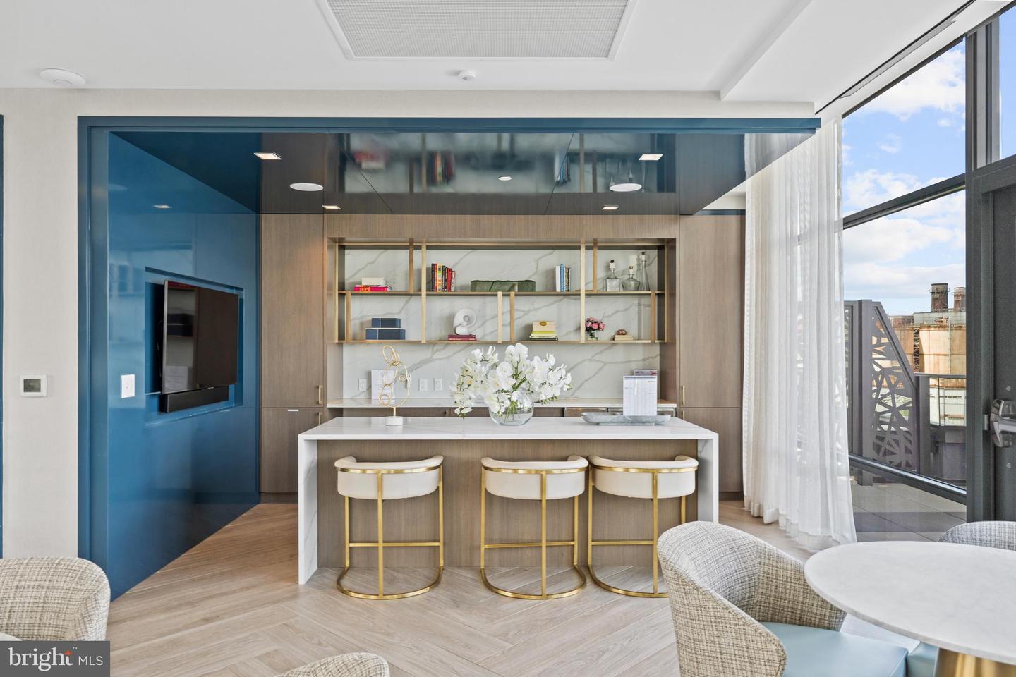 1201 N ROYAL ST #405, ALEXANDRIA, Virginia 22314, 2 Bedrooms Bedrooms, ,2 BathroomsBathrooms,Residential,For sale,1201 N ROYAL ST #405,VAAX2054492 MLS # VAAX2054492