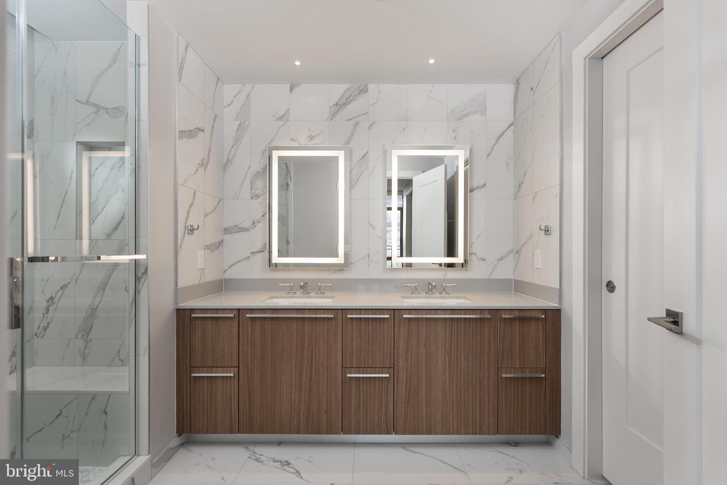 1201 N ROYAL ST #405, ALEXANDRIA, Virginia 22314, 2 Bedrooms Bedrooms, ,2 BathroomsBathrooms,Residential,For sale,1201 N ROYAL ST #405,VAAX2054492 MLS # VAAX2054492