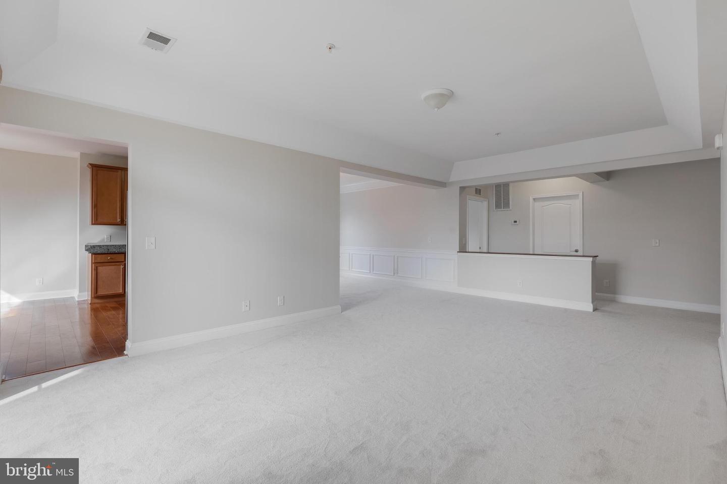 9204 CHARLESTON DR #206, MANASSAS, Virginia 20110, 2 Bedrooms Bedrooms, 4 Rooms Rooms,2 BathroomsBathrooms,Residential,For sale,9204 CHARLESTON DR #206,VAMN2010332 MLS # VAMN2010332