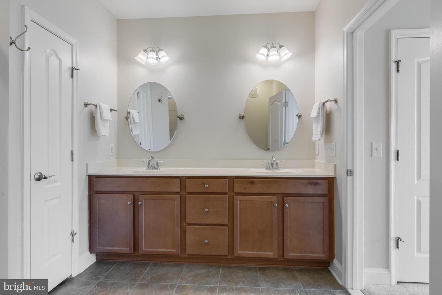 9204 CHARLESTON DR #206, MANASSAS, Virginia 20110, 2 Bedrooms Bedrooms, 4 Rooms Rooms,2 BathroomsBathrooms,Residential,For sale,9204 CHARLESTON DR #206,VAMN2010332 MLS # VAMN2010332