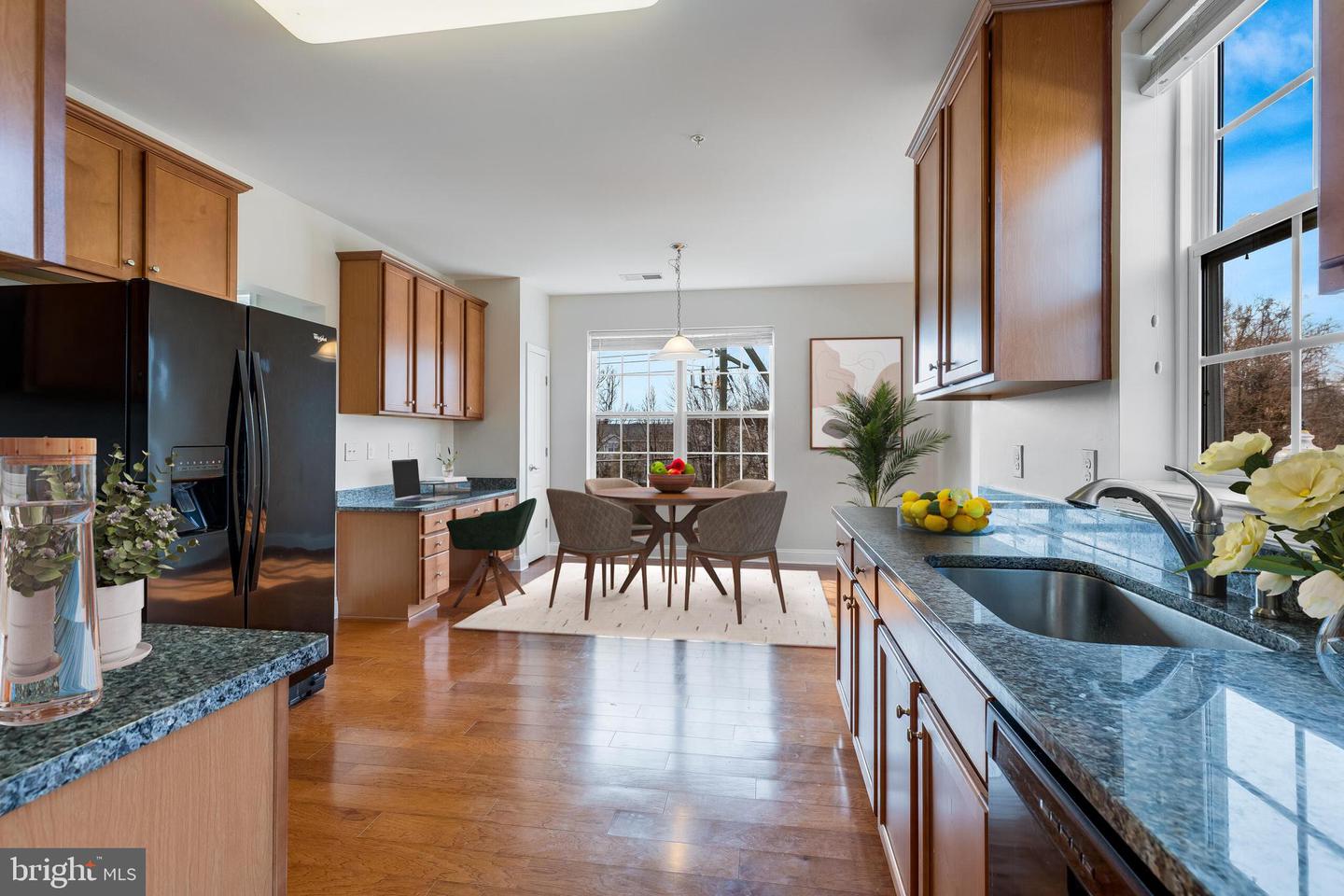 9204 CHARLESTON DR #206, MANASSAS, Virginia 20110, 2 Bedrooms Bedrooms, 4 Rooms Rooms,2 BathroomsBathrooms,Residential,For sale,9204 CHARLESTON DR #206,VAMN2010332 MLS # VAMN2010332