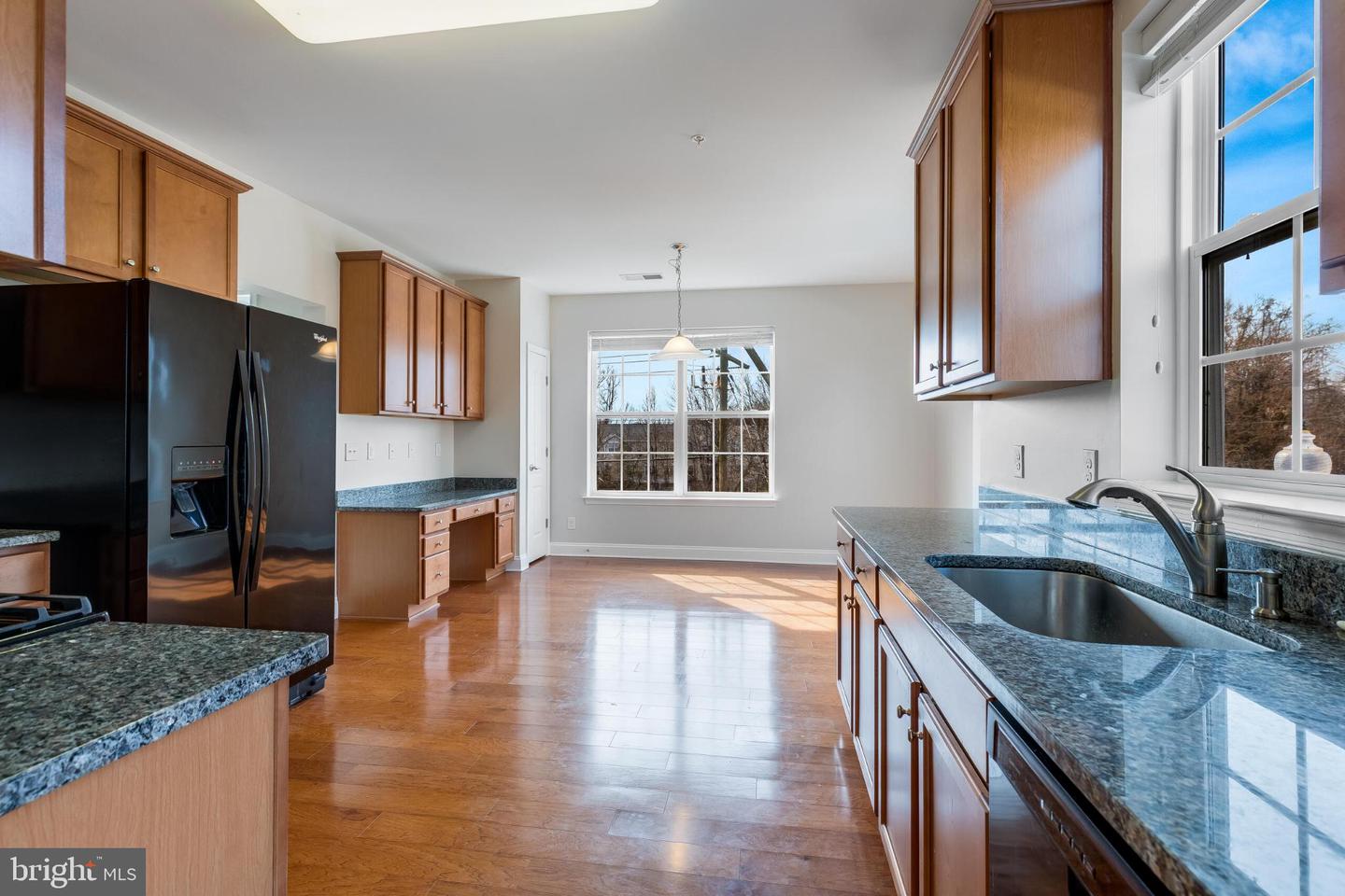 9204 CHARLESTON DR #206, MANASSAS, Virginia 20110, 2 Bedrooms Bedrooms, 4 Rooms Rooms,2 BathroomsBathrooms,Residential,For sale,9204 CHARLESTON DR #206,VAMN2010332 MLS # VAMN2010332