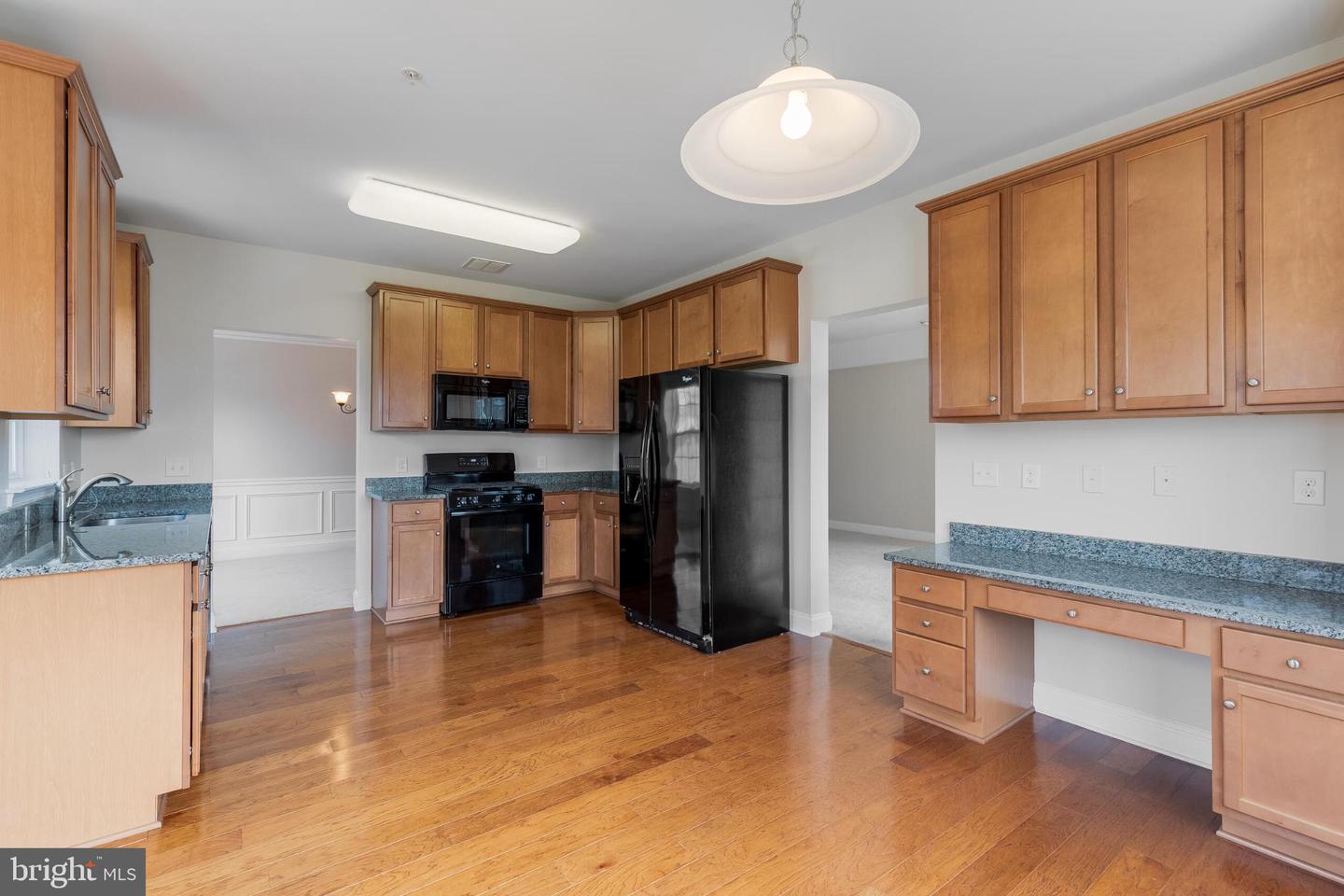 9204 CHARLESTON DR #206, MANASSAS, Virginia 20110, 2 Bedrooms Bedrooms, 4 Rooms Rooms,2 BathroomsBathrooms,Residential,For sale,9204 CHARLESTON DR #206,VAMN2010332 MLS # VAMN2010332