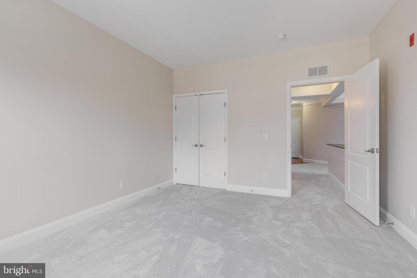 9204 CHARLESTON DR #206, MANASSAS, Virginia 20110, 2 Bedrooms Bedrooms, 4 Rooms Rooms,2 BathroomsBathrooms,Residential,For sale,9204 CHARLESTON DR #206,VAMN2010332 MLS # VAMN2010332