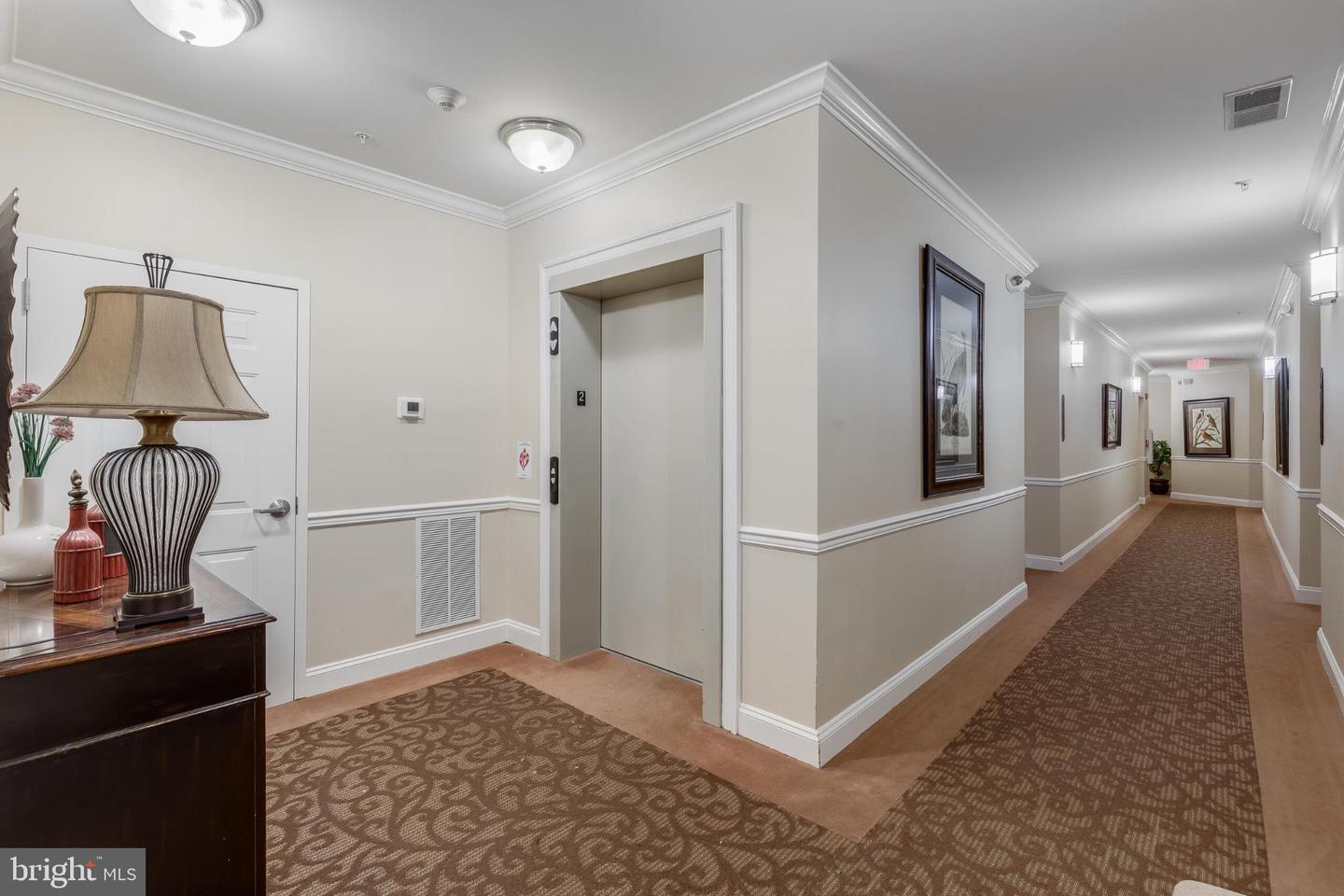 9204 CHARLESTON DR #206, MANASSAS, Virginia 20110, 2 Bedrooms Bedrooms, 4 Rooms Rooms,2 BathroomsBathrooms,Residential,For sale,9204 CHARLESTON DR #206,VAMN2010332 MLS # VAMN2010332