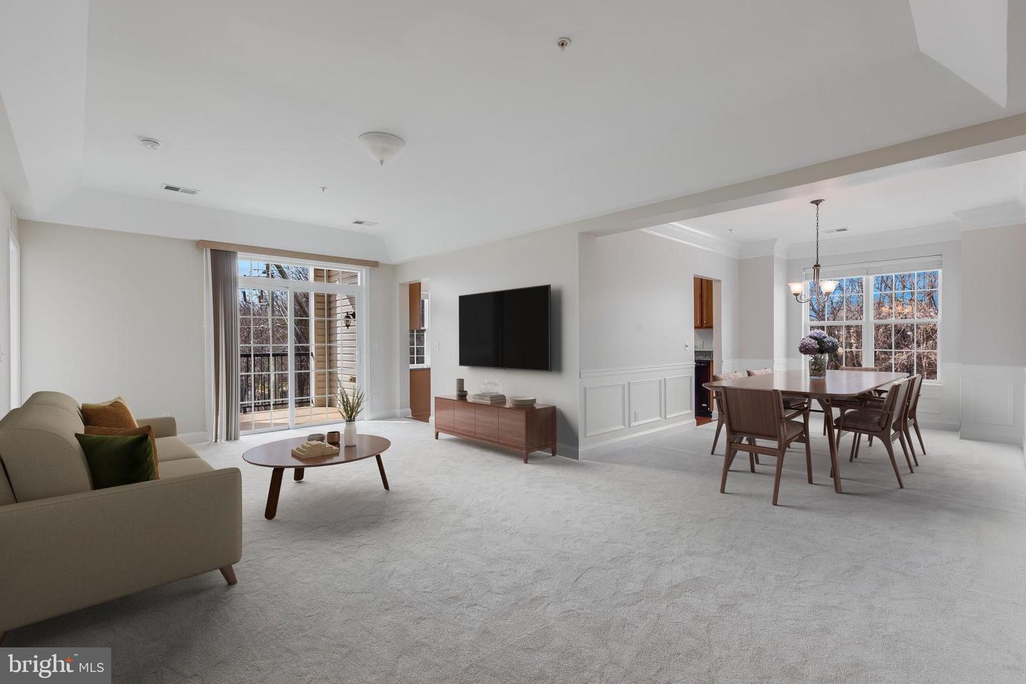9204 CHARLESTON DR #206, MANASSAS, Virginia 20110, 2 Bedrooms Bedrooms, 4 Rooms Rooms,2 BathroomsBathrooms,Residential,For sale,9204 CHARLESTON DR #206,VAMN2010332 MLS # VAMN2010332