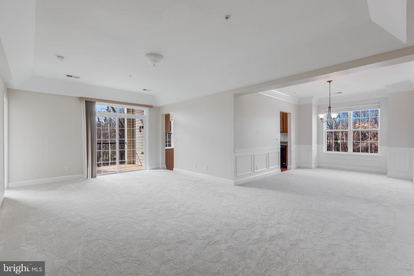 9204 CHARLESTON DR #206, MANASSAS, Virginia 20110, 2 Bedrooms Bedrooms, 4 Rooms Rooms,2 BathroomsBathrooms,Residential,For sale,9204 CHARLESTON DR #206,VAMN2010332 MLS # VAMN2010332