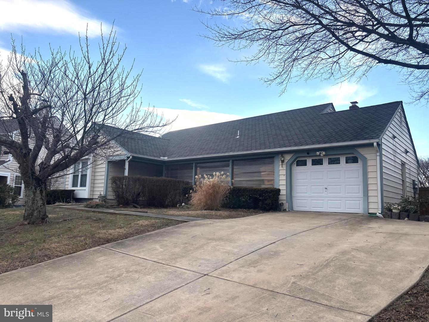 5406 CLUBSIDE LN, CENTREVILLE, Virginia 20120, 2 Bedrooms Bedrooms, 4 Rooms Rooms,2 BathroomsBathrooms,Residential,For sale,5406 CLUBSIDE LN,VAFX2292732 MLS # VAFX2292732 5406 CLUBSIDE LN, CENTREVILLE, Virginia 20120, 2 Bedrooms Bedrooms, 4 Rooms Rooms,2 BathroomsBathrooms,Residential,For sale,5406 CLUBSIDE LN,VAFX2292732 MLS # VAFX2292732