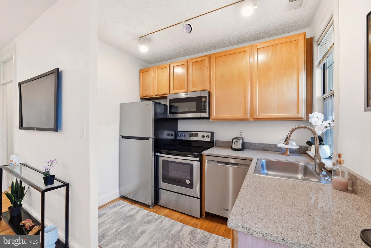 1401 COLUMBIA RD NW #414, WASHINGTON, District Of Columbia 20009, 1 Bedroom Bedrooms, 4 Rooms Rooms,1 BathroomBathrooms,Residential,For sale,1401 COLUMBIA RD NW #414,DCDC2247932 MLS # DCDC2247932
