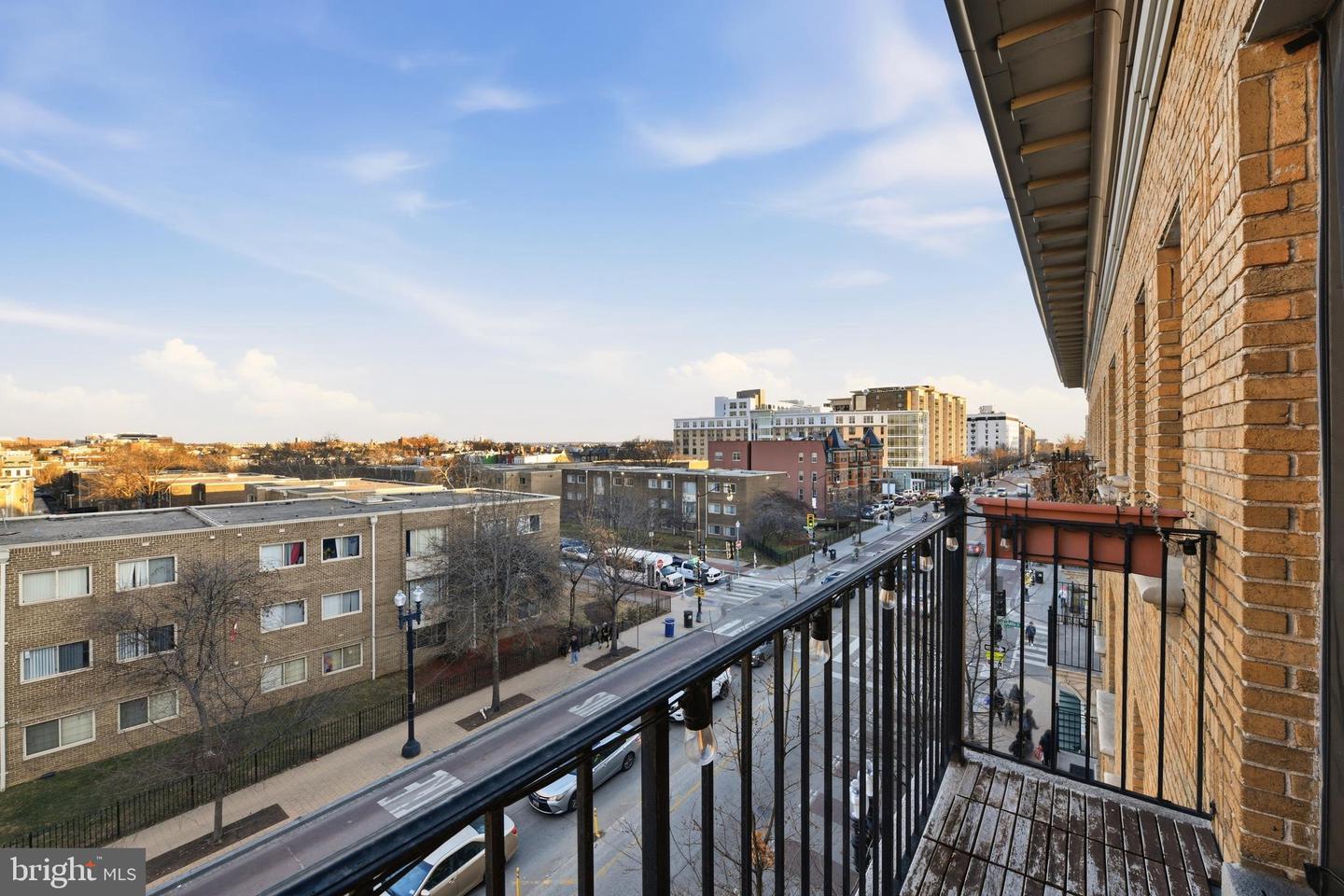 1401 COLUMBIA RD NW #414, WASHINGTON, District Of Columbia 20009, 1 Bedroom Bedrooms, 4 Rooms Rooms,1 BathroomBathrooms,Residential,For sale,1401 COLUMBIA RD NW #414,DCDC2247932 MLS # DCDC2247932