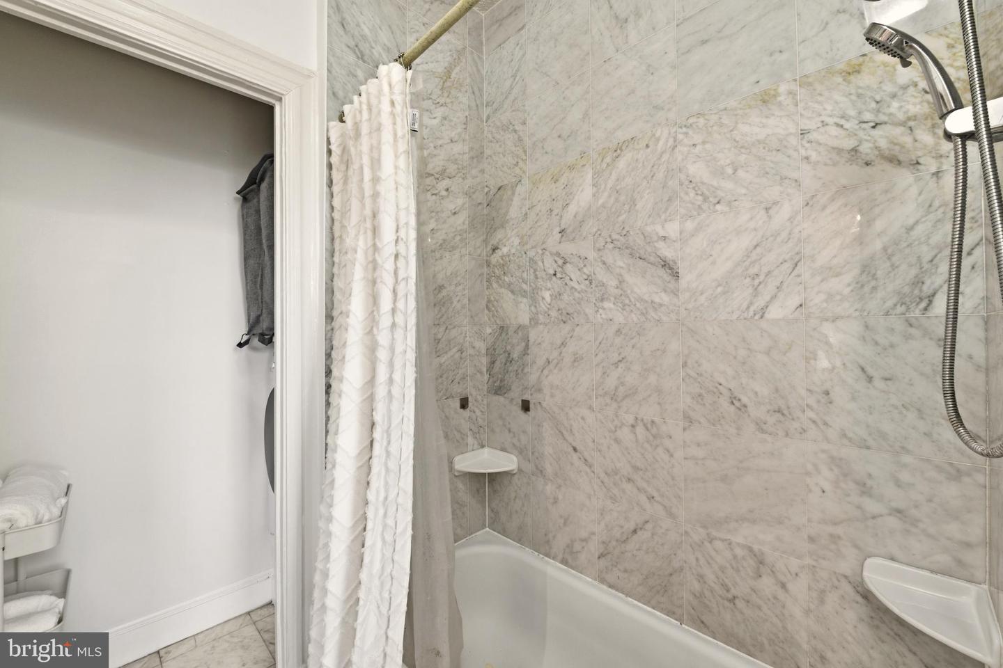 1401 COLUMBIA RD NW #414, WASHINGTON, District Of Columbia 20009, 1 Bedroom Bedrooms, 4 Rooms Rooms,1 BathroomBathrooms,Residential,For sale,1401 COLUMBIA RD NW #414,DCDC2247932 MLS # DCDC2247932