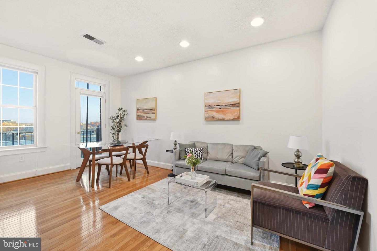 1401 COLUMBIA RD NW #414, WASHINGTON, District Of Columbia 20009, 1 Bedroom Bedrooms, 4 Rooms Rooms,1 BathroomBathrooms,Residential,For sale,1401 COLUMBIA RD NW #414,DCDC2247932 MLS # DCDC2247932
