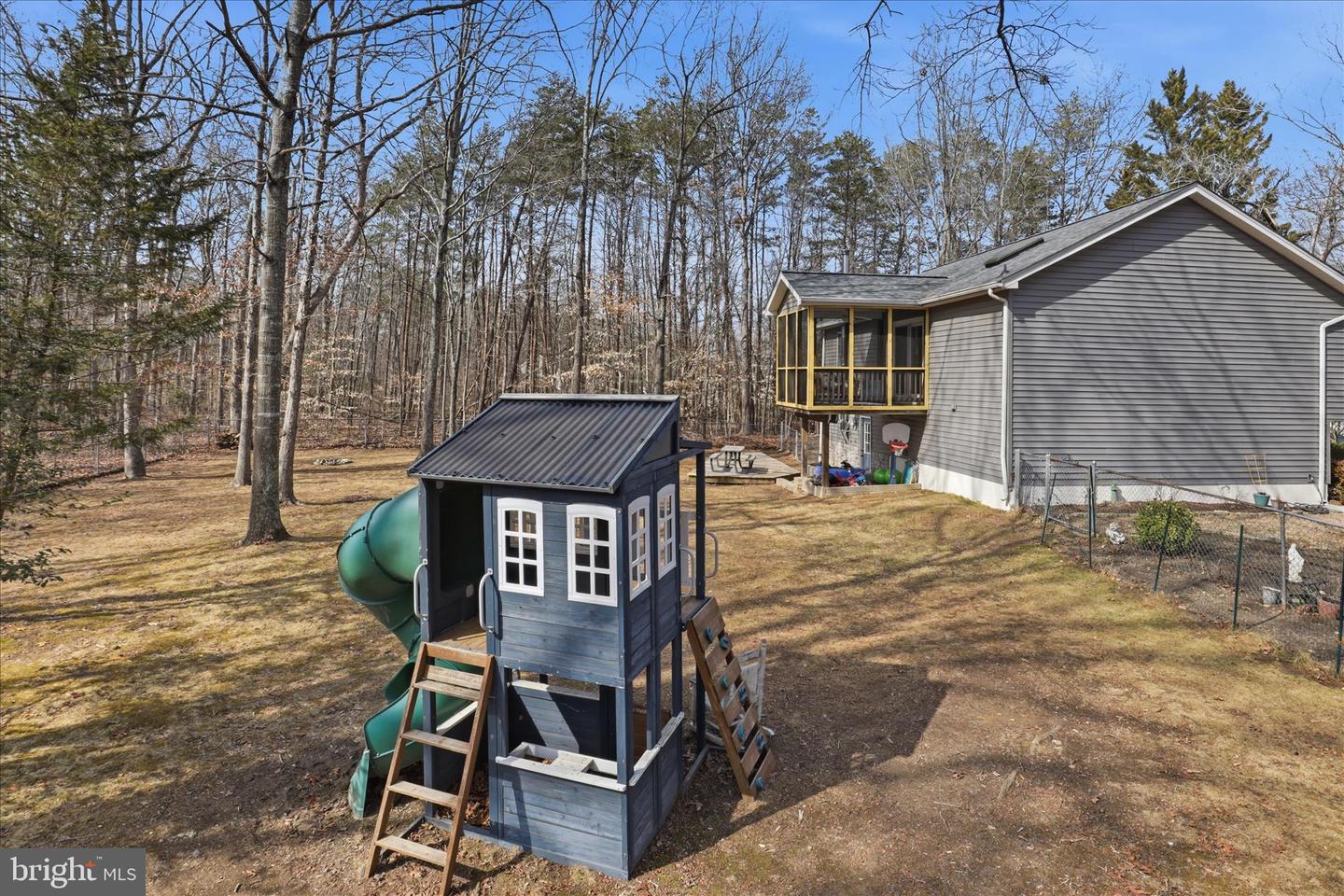 8507 LESLIE CT, FREDERICKSBURG, Virginia 22407, 3 Bedrooms Bedrooms, ,2 BathroomsBathrooms,Residential,For sale,8507 LESLIE CT,VASP2039596 MLS # VASP2039596