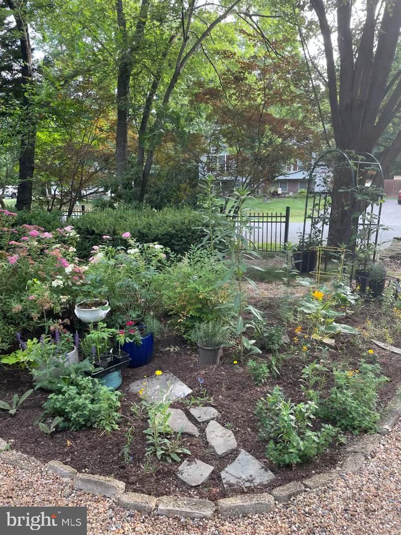 8507 LESLIE CT, FREDERICKSBURG, Virginia 22407, 3 Bedrooms Bedrooms, ,2 BathroomsBathrooms,Residential,For sale,8507 LESLIE CT,VASP2039596 MLS # VASP2039596