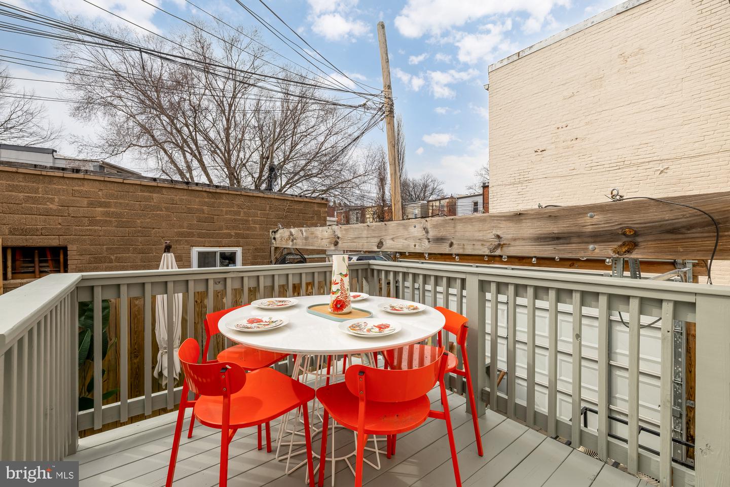 1415 F ST NE, WASHINGTON, District Of Columbia 20002, 3 Bedrooms Bedrooms, ,3 BathroomsBathrooms,Residential,For sale,1415 F ST NE,DCDC2247964 MLS # DCDC2247964