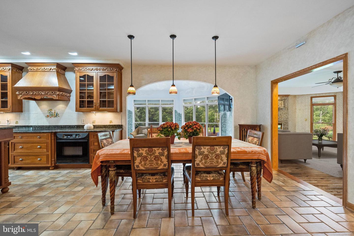 5340 CHANDLEY FARM CIR, CENTREVILLE, Virginia 20120, 6 Bedrooms Bedrooms, ,4 BathroomsBathrooms,Residential,For sale,5340 CHANDLEY FARM CIR,VAFX2292960 MLS # VAFX2292960