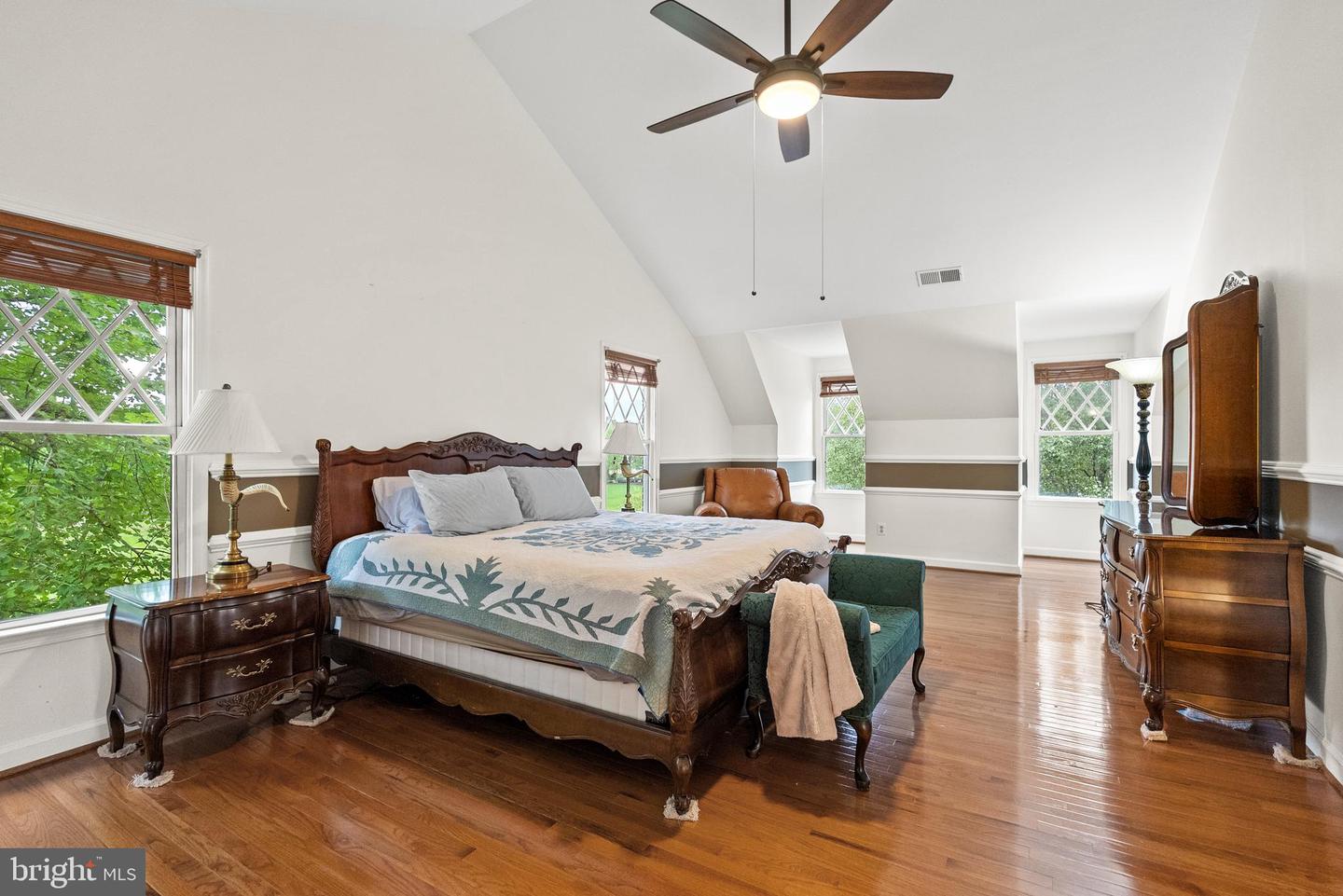 5340 CHANDLEY FARM CIR, CENTREVILLE, Virginia 20120, 6 Bedrooms Bedrooms, ,4 BathroomsBathrooms,Residential,For sale,5340 CHANDLEY FARM CIR,VAFX2292960 MLS # VAFX2292960