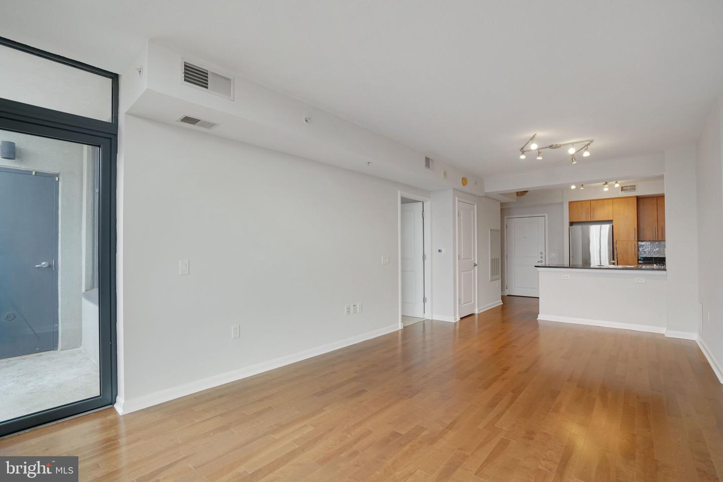 1021 N GARFIELD ST #740, ARLINGTON, Virginia 22201, 1 Bedroom Bedrooms, ,1 BathroomBathrooms,Residential,For sale,1021 N GARFIELD ST #740,VAAR2069342 MLS # VAAR2069342