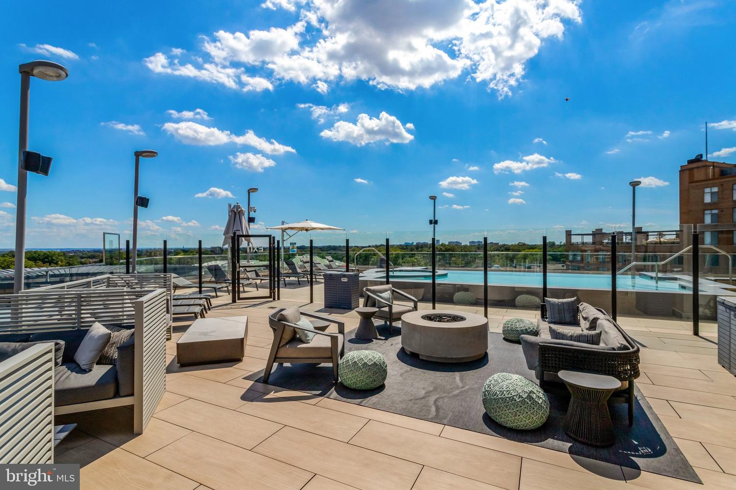 1021 N GARFIELD ST #740, ARLINGTON, Virginia 22201, 1 Bedroom Bedrooms, ,1 BathroomBathrooms,Residential,For sale,1021 N GARFIELD ST #740,VAAR2069342 MLS # VAAR2069342