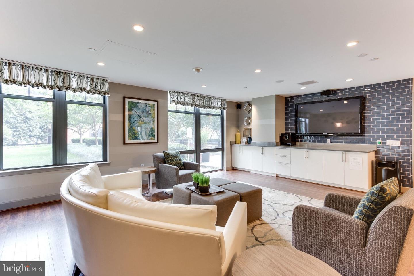 1021 N GARFIELD ST #740, ARLINGTON, Virginia 22201, 1 Bedroom Bedrooms, ,1 BathroomBathrooms,Residential,For sale,1021 N GARFIELD ST #740,VAAR2069342 MLS # VAAR2069342