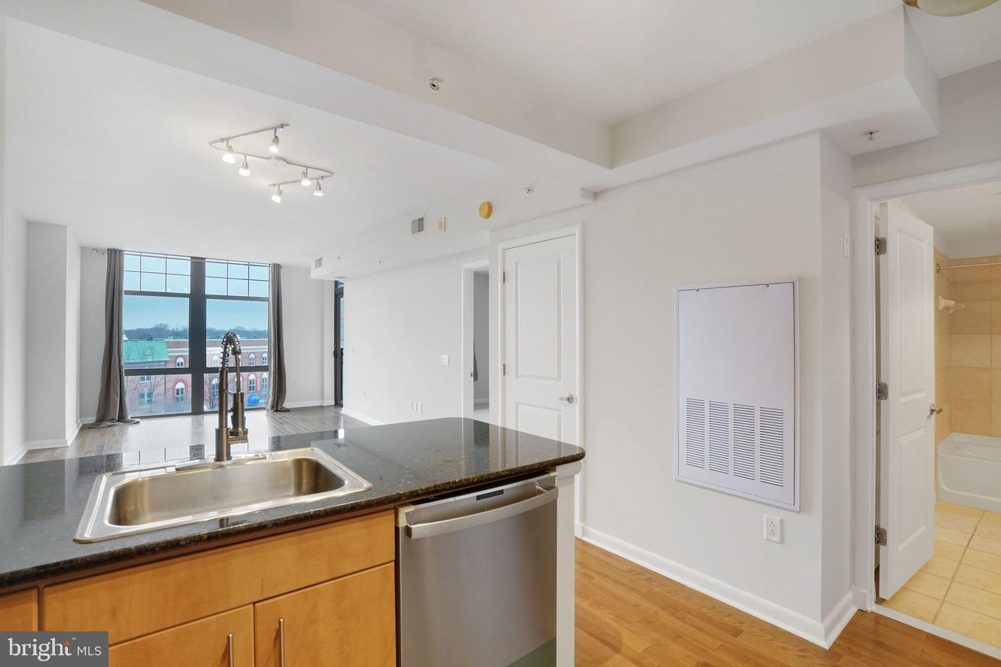 1021 N GARFIELD ST #740, ARLINGTON, Virginia 22201, 1 Bedroom Bedrooms, ,1 BathroomBathrooms,Residential,For sale,1021 N GARFIELD ST #740,VAAR2069342 MLS # VAAR2069342