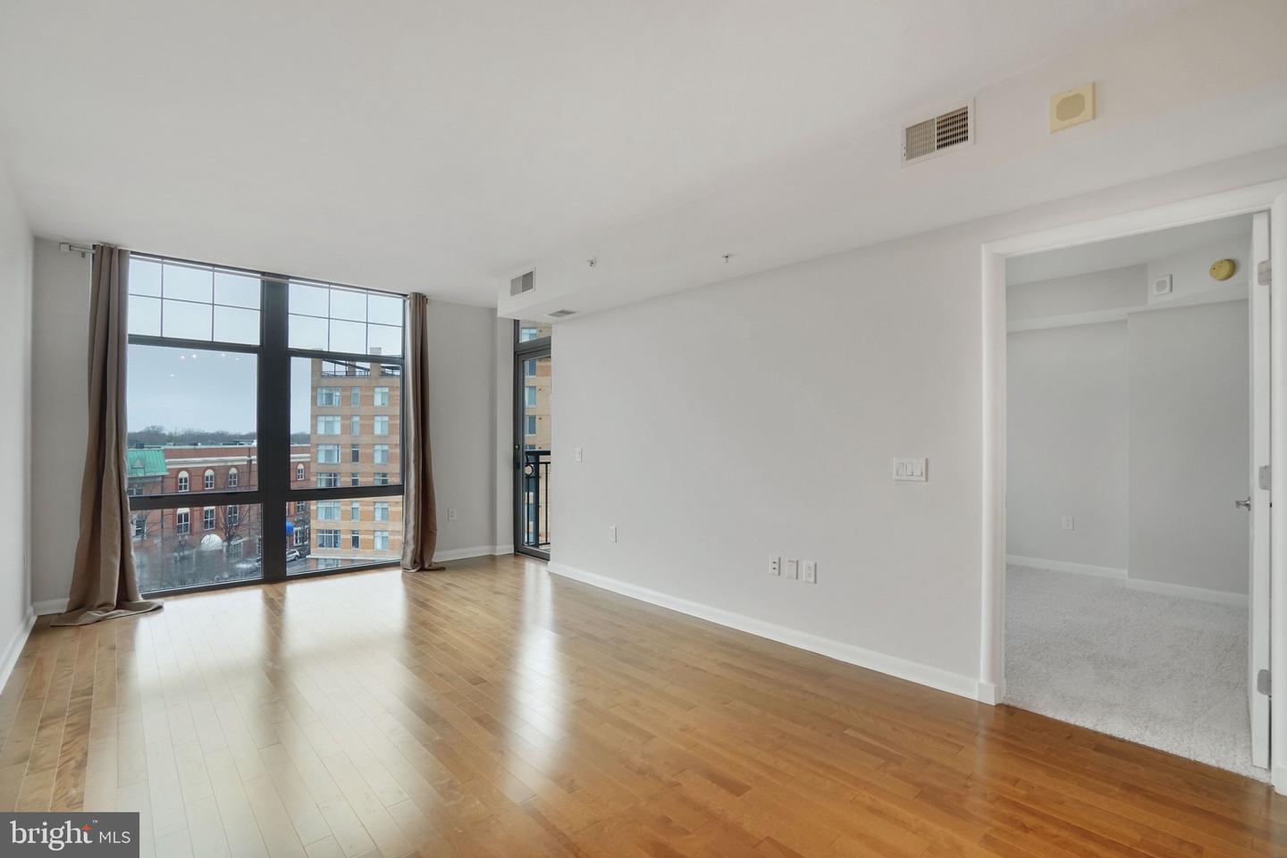 1021 N GARFIELD ST #740, ARLINGTON, Virginia 22201, 1 Bedroom Bedrooms, ,1 BathroomBathrooms,Residential,For sale,1021 N GARFIELD ST #740,VAAR2069342 MLS # VAAR2069342