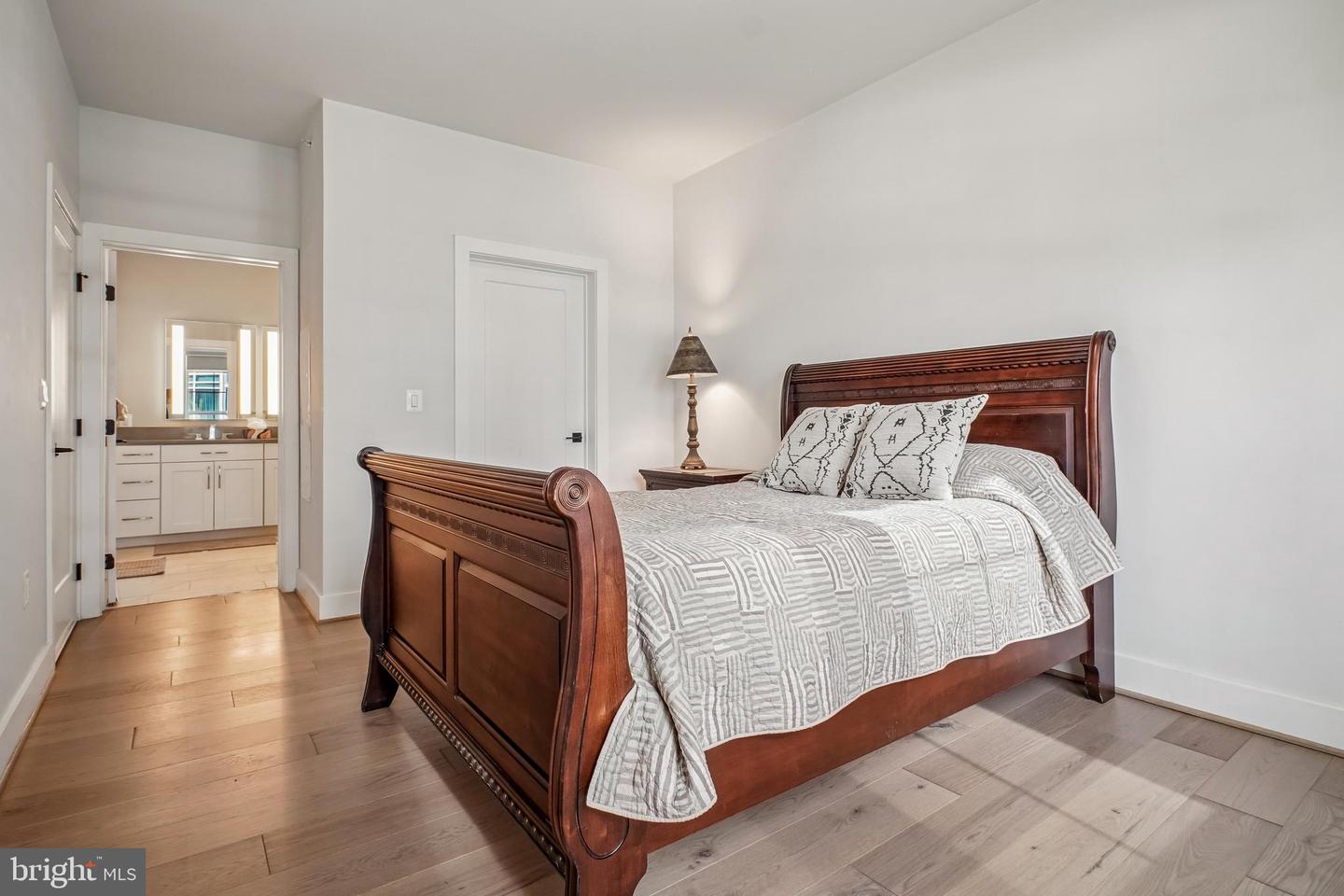 1411 KEY BLVD #609, ARLINGTON, Virginia 22209, 3 Bedrooms Bedrooms, ,2 BathroomsBathrooms,Residential,For sale,1411 KEY BLVD #609,VAAR2069352 MLS # VAAR2069352