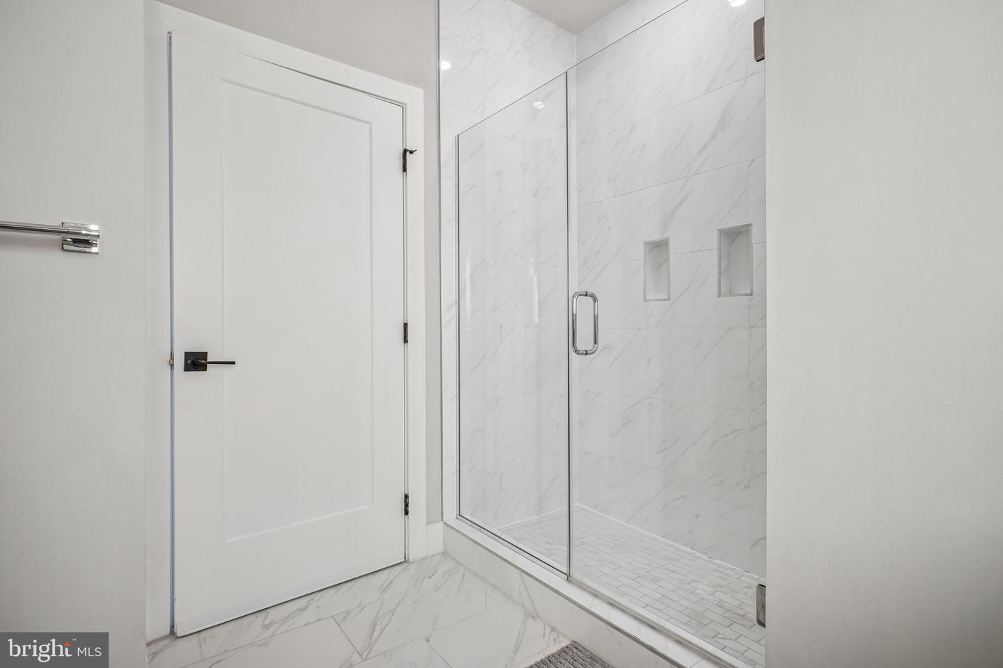 1411 KEY BLVD #609, ARLINGTON, Virginia 22209, 3 Bedrooms Bedrooms, ,2 BathroomsBathrooms,Residential,For sale,1411 KEY BLVD #609,VAAR2069352 MLS # VAAR2069352