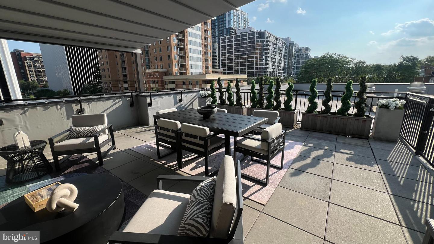 1411 KEY BLVD #609, ARLINGTON, Virginia 22209, 3 Bedrooms Bedrooms, ,2 BathroomsBathrooms,Residential,For sale,1411 KEY BLVD #609,VAAR2069352 MLS # VAAR2069352