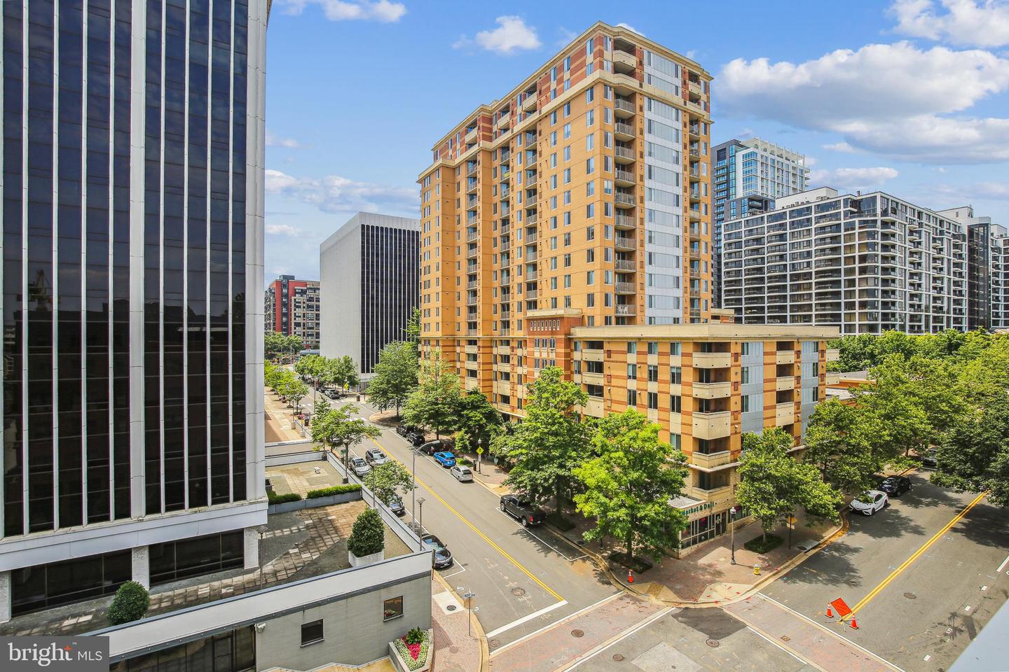1411 KEY BLVD #609, ARLINGTON, Virginia 22209, 3 Bedrooms Bedrooms, ,2 BathroomsBathrooms,Residential,For sale,1411 KEY BLVD #609,VAAR2069352 MLS # VAAR2069352