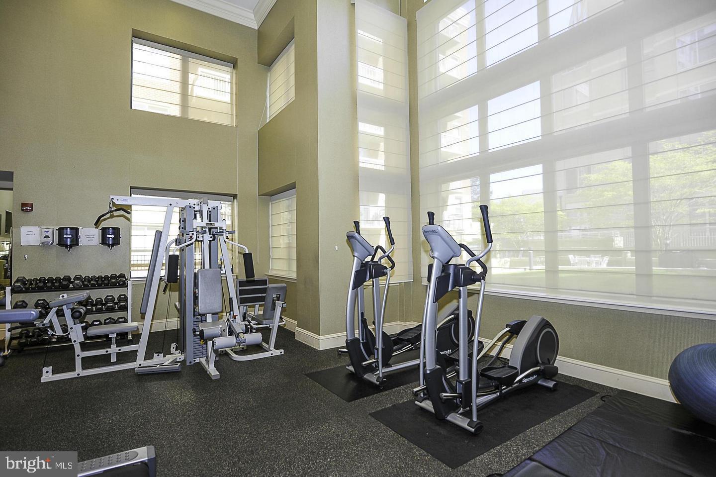 3830 9TH ST N #202W, ARLINGTON, Virginia 22203, 1 Bedroom Bedrooms, ,1 BathroomBathrooms,Residential,For sale,3830 9TH ST N #202W,VAAR2069354 MLS # VAAR2069354