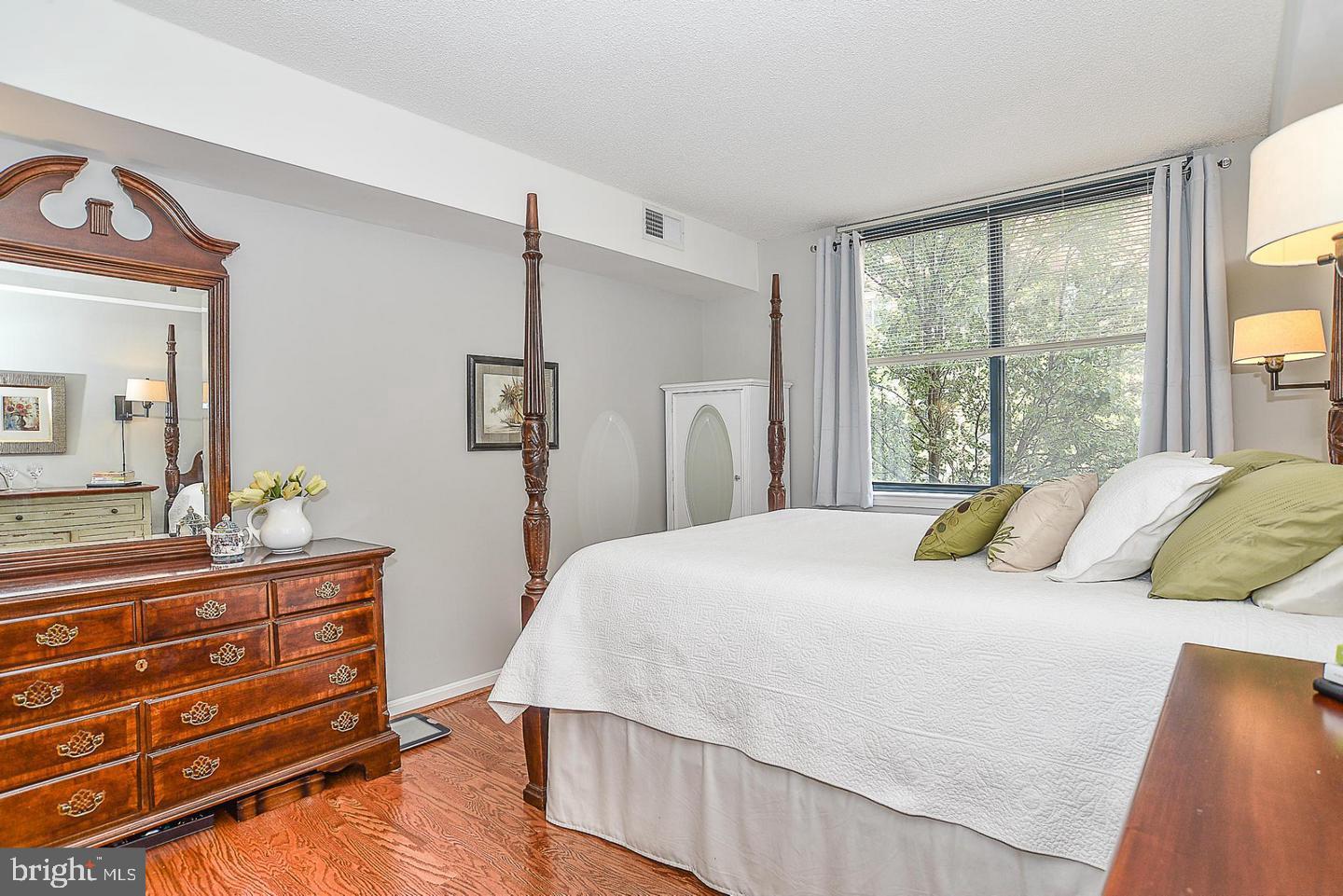 3830 9TH ST N #202W, ARLINGTON, Virginia 22203, 1 Bedroom Bedrooms, ,1 BathroomBathrooms,Residential,For sale,3830 9TH ST N #202W,VAAR2069354 MLS # VAAR2069354 3830 9TH ST N #202W, ARLINGTON, Virginia 22203, 1 Bedroom Bedrooms, ,1 BathroomBathrooms,Residential,For sale,3830 9TH ST N #202W,VAAR2069354 MLS # VAAR2069354