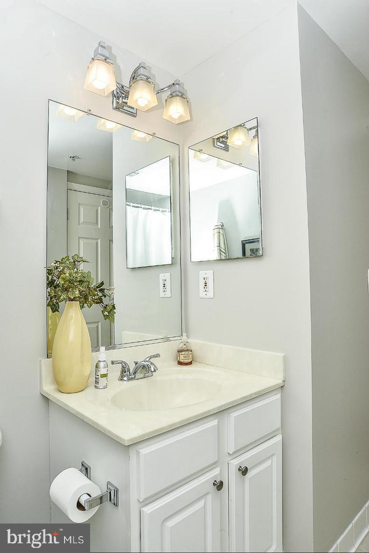 3830 9TH ST N #202W, ARLINGTON, Virginia 22203, 1 Bedroom Bedrooms, ,1 BathroomBathrooms,Residential,For sale,3830 9TH ST N #202W,VAAR2069354 MLS # VAAR2069354 3830 9TH ST N #202W, ARLINGTON, Virginia 22203, 1 Bedroom Bedrooms, ,1 BathroomBathrooms,Residential,For sale,3830 9TH ST N #202W,VAAR2069354 MLS # VAAR2069354