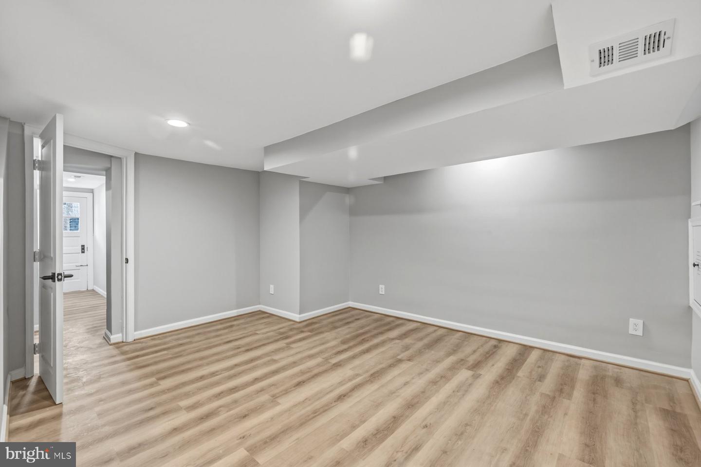 1650 FORT DAVIS ST SE, WASHINGTON, District Of Columbia 20020, 3 Bedrooms Bedrooms, ,2 BathroomsBathrooms,Residential,For sale,1650 FORT DAVIS ST SE,DCDC2248028 MLS # DCDC2248028 1650 FORT DAVIS ST SE, WASHINGTON, District Of Columbia 20020, 3 Bedrooms Bedrooms, ,2 BathroomsBathrooms,Residential,For sale,1650 FORT DAVIS ST SE,DCDC2248028 MLS # DCDC2248028