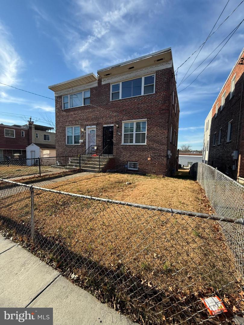 6008 SLIGO MILL RD NE, WASHINGTON, District Of Columbia 20011, 3 Bedrooms Bedrooms, ,2 BathroomsBathrooms,Residential,For sale,6008 SLIGO MILL RD NE,DCDC2248032 MLS # DCDC2248032