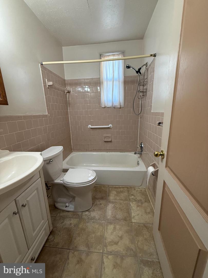 6008 SLIGO MILL RD NE, WASHINGTON, District Of Columbia 20011, 3 Bedrooms Bedrooms, ,2 BathroomsBathrooms,Residential,For sale,6008 SLIGO MILL RD NE,DCDC2248032 MLS # DCDC2248032