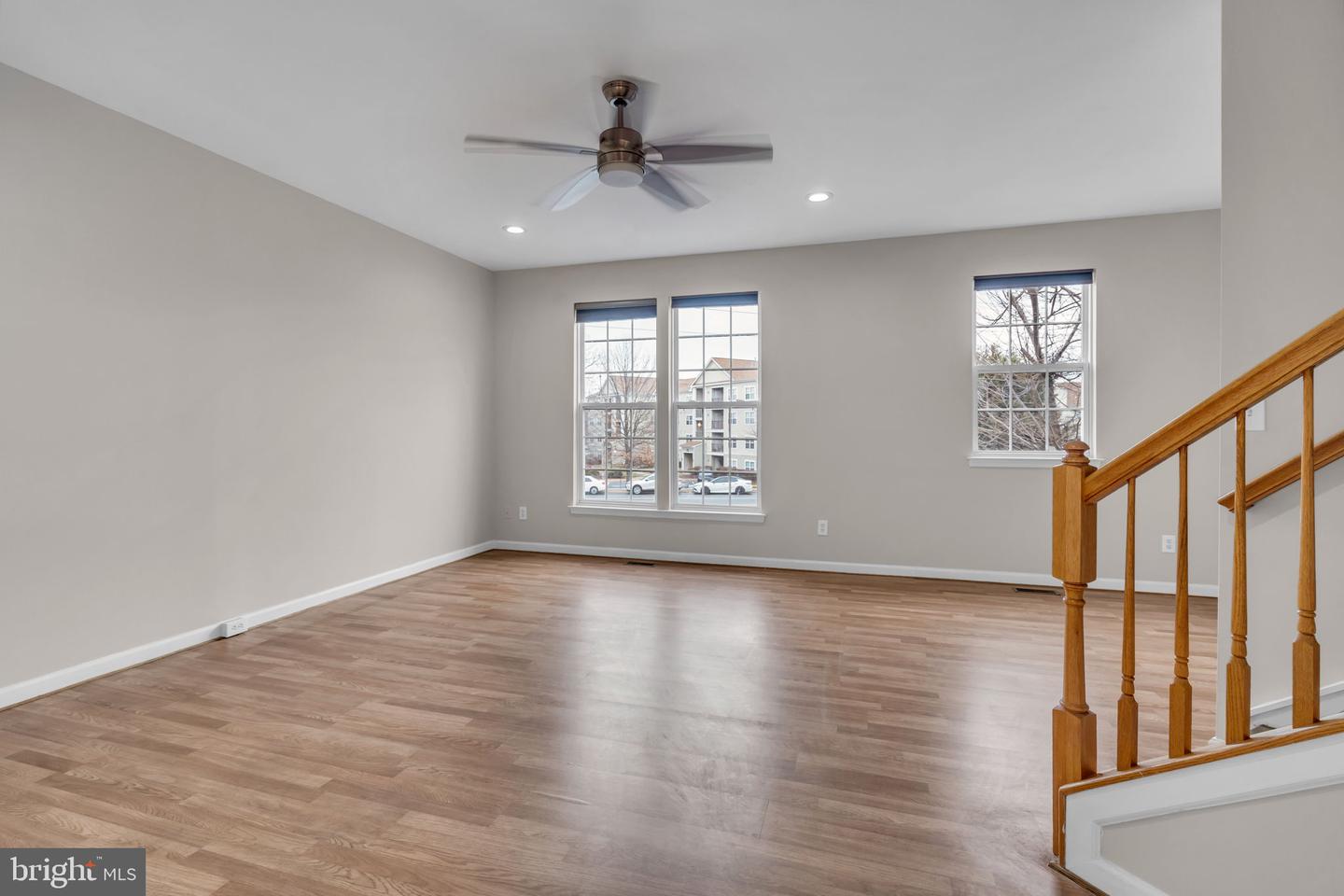 13663 STRATFORD GLEN PL, HERNDON, Virginia 20171, 4 Bedrooms Bedrooms, ,3 BathroomsBathrooms,Residential,For sale,13663 STRATFORD GLEN PL,VAFX2293034 MLS # VAFX2293034