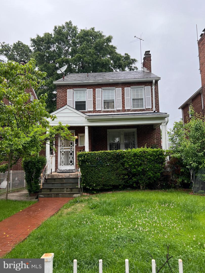 115 QUACKENBOS ST NW, WASHINGTON, District Of Columbia 20011, 5 Bedrooms Bedrooms, ,3 BathroomsBathrooms,Residential,For sale,115 QUACKENBOS ST NW,DCDC2248054 MLS # DCDC2248054 115 QUACKENBOS ST NW, WASHINGTON, District Of Columbia 20011, 5 Bedrooms Bedrooms, ,3 BathroomsBathrooms,Residential,For sale,115 QUACKENBOS ST NW,DCDC2248054 MLS # DCDC2248054