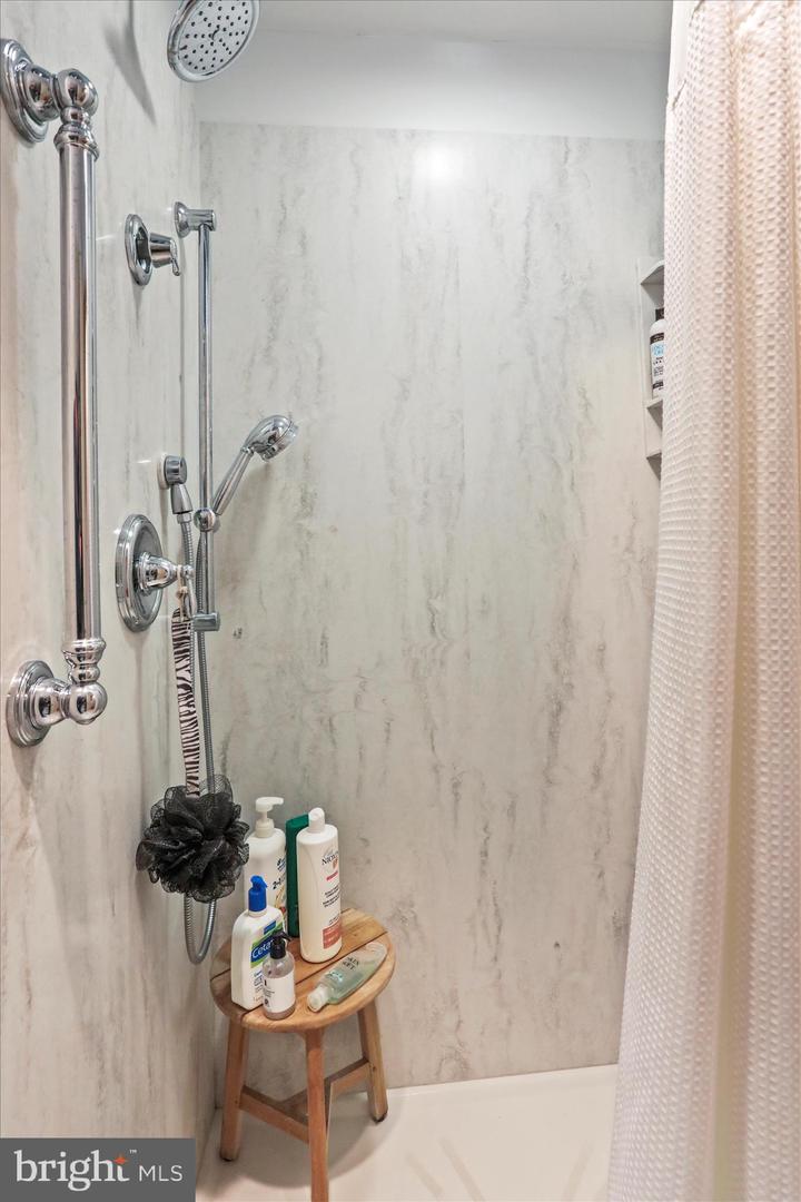 601 HOLLINGSWORTH DR, WINCHESTER, Virginia 22601, 2 Bedrooms Bedrooms, 10 Rooms Rooms,1 BathroomBathrooms,Residential,For sale,601 HOLLINGSWORTH DR,VAWI2010058 MLS # VAWI2010058 601 HOLLINGSWORTH DR, WINCHESTER, Virginia 22601, 2 Bedrooms Bedrooms, 10 Rooms Rooms,1 BathroomBathrooms,Residential,For sale,601 HOLLINGSWORTH DR,VAWI2010058 MLS # VAWI2010058