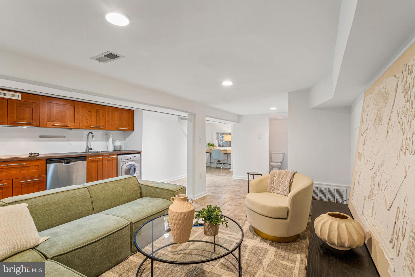 3028 PARK PL NW, WASHINGTON, District Of Columbia 20001, 2 Bedrooms Bedrooms, 2 Rooms Rooms,2 BathroomsBathrooms,Residential,For sale,3028 PARK PL NW,DCDC2248094 MLS # DCDC2248094