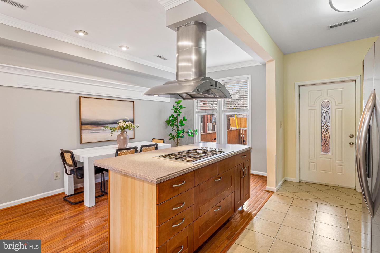 3028 PARK PL NW, WASHINGTON, District Of Columbia 20001, 2 Bedrooms Bedrooms, 2 Rooms Rooms,2 BathroomsBathrooms,Residential,For sale,3028 PARK PL NW,DCDC2248094 MLS # DCDC2248094