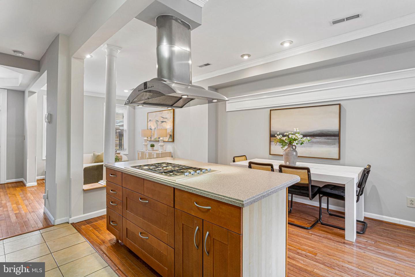 3028 PARK PL NW, WASHINGTON, District Of Columbia 20001, 2 Bedrooms Bedrooms, 2 Rooms Rooms,2 BathroomsBathrooms,Residential,For sale,3028 PARK PL NW,DCDC2248094 MLS # DCDC2248094